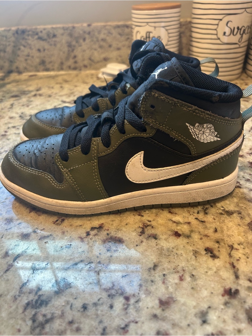 Nike Kids Mid-Top Sneakers in Olive Green, Black & White 2y kids